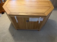 OAKLAND FURNITURE TV STAND 