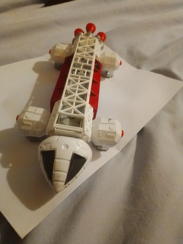 Space 1999 eagle transporter - eagle,