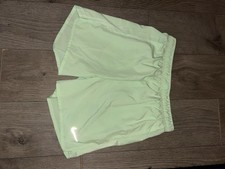 Nike Challenger Shorts Medium Lime