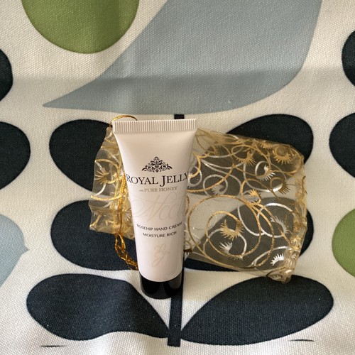 Royal jelly hand treats gift - royal,