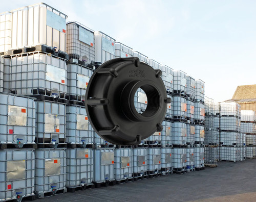Seamless ibc tank fittings - ,
