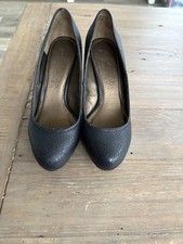 Ladies M&S Footglove Platform