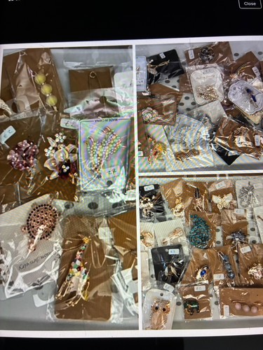 Brooches bundle - brooches,