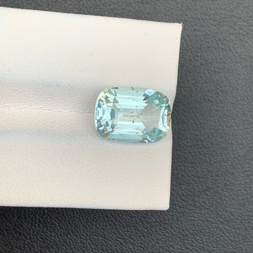 Natural aquamarine - 5.62,