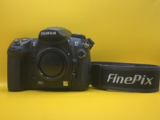Fujifilm FinePixS5 Pro LOW SHUTTER COUNT - Black (Body only)