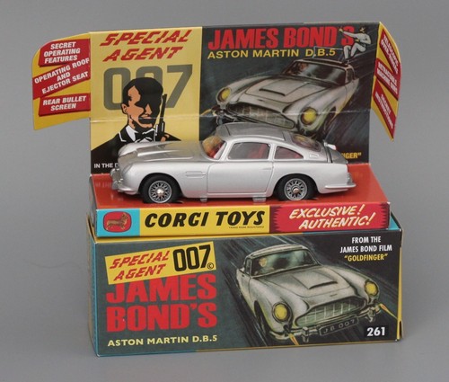 Corgi toys james bond aston - bond,