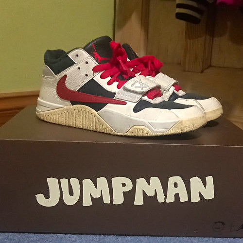 Travis scott jordan jumpman - travis,