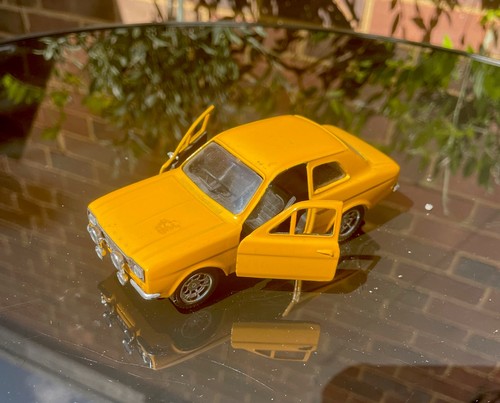 Vintage scale model - model, ford