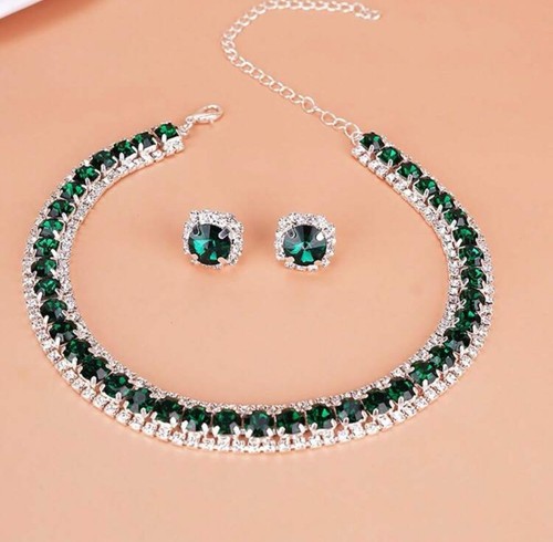 Green square earrings - green, &