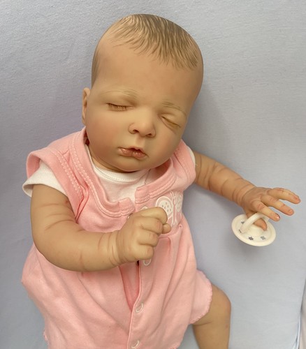 Beautiful reborn baby doll - reborn,