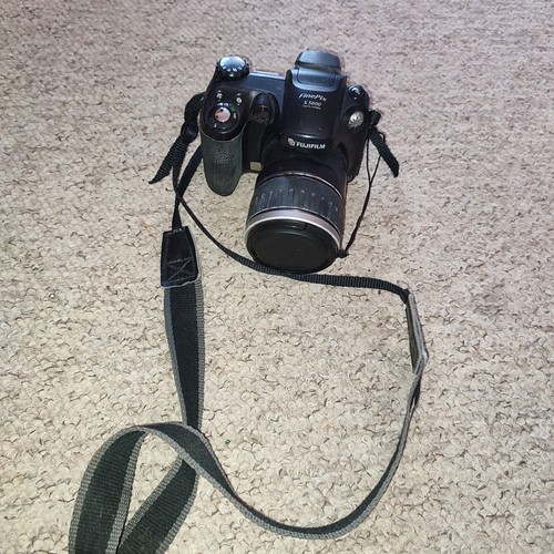 Fuji finepix s5600 - s5600, compact