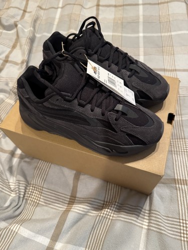 Adidas yeezy boost 700 - adidas,
