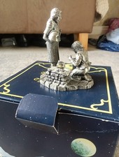 The TUDOR Mint Lord of The Rings Merry and Theoden Pewter Figurine