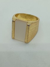 Vintage White on Gold Yone