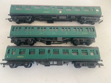 3 TRIANG HORNBY VARIOUS GREEN