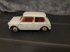Vintage Corgi Toys 226 Morris