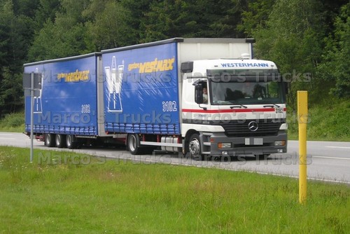 Truck photo mercedes benz - truck,