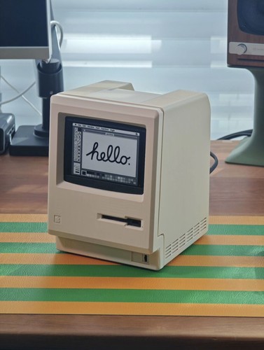 Retro macintosh style - case, for