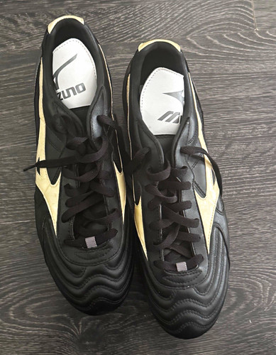 Mizuno morelia football boots - football,