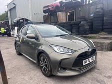 TOYOTA YARIS 2023 1.5  HYBRID BREAKING AUCTION FOR INTERNAL MIRROR