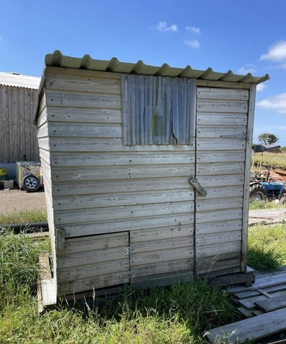 Chicken house - chicken,