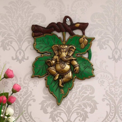 Dancing golden lord - *dancing,