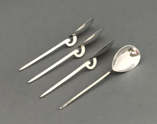 4 HALLMARKED SILVER CORINIUM STYLE TEASPOONS W SUCKLING LTD C1961