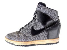 Nike Dunk Sky High 'Black Wolf