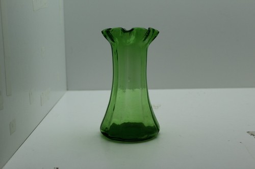 Green flower vase 16cm - green, vintage