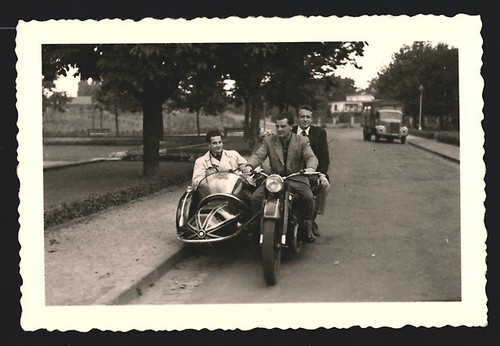 Photograph bmw - of,