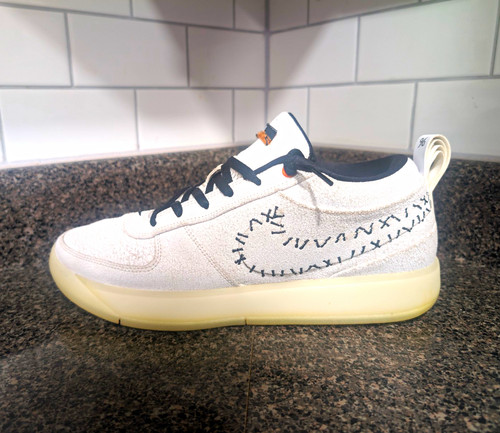 Nike book nightmare before - 1,