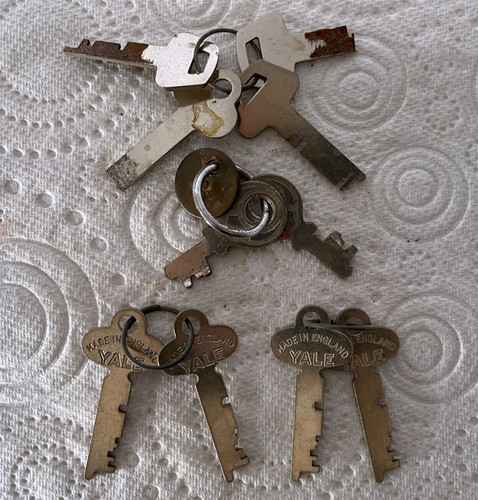 Job lot 1 broken mixed - job,
