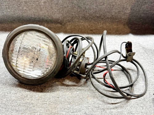 Vintage auto spot light - ge,