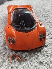 Pagani Zonda F 1:24 Scale