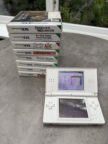 Nintendo lite white - nintendo,