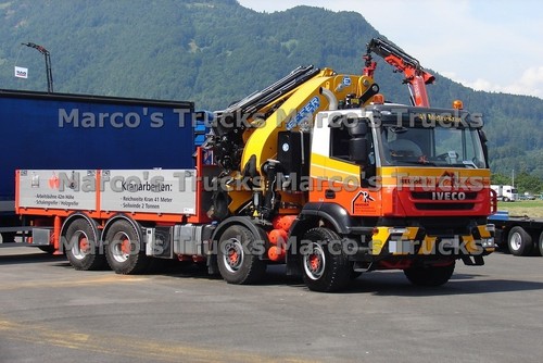 Truck photo iveco tractor - truck,
