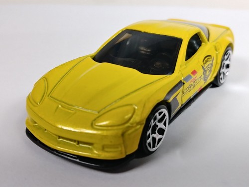 Corvette z06 hot wheels - '12,