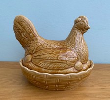 Vintage Sadler England Ceramic Pottery Hen on Nest Egg Crock Storage 