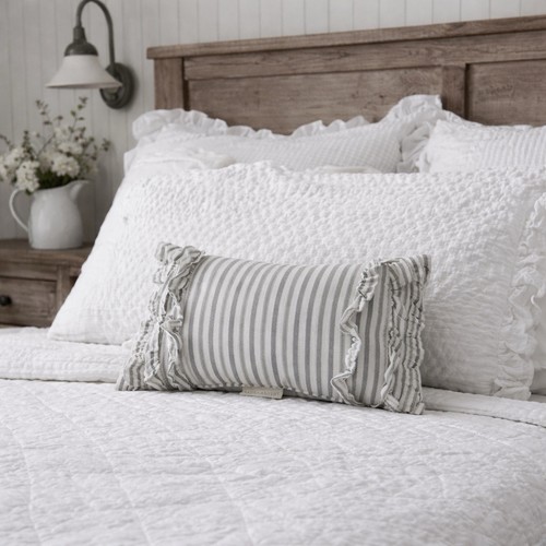 Laura ashley accent - laura,