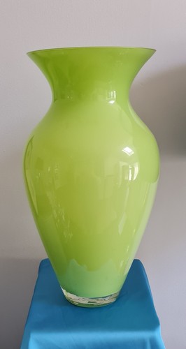 Vintage 1970s art - glass, vase
