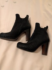 chie mihara boots, black with