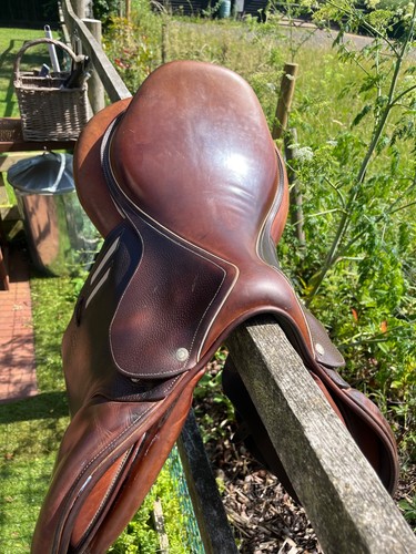 Devacoux jumping saddle - devacoux,