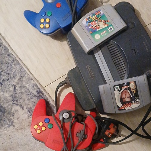Nintendo console bundle 2 - nintendo,