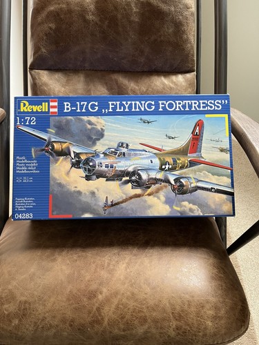 Revell boeing 17g flying - boeing,