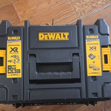 Dewalt dcf620p2k 18v - 18v, autofeed