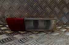GENUINE 2003 MITSUBISHI PAJERO REAR LEFT NSR PASSENGER REAR BUMPER LIGHT R8372L
