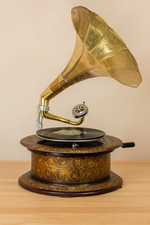 Funnel Gramophone Gold His Masters Voice Gramophone Antique Deco Record Player