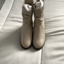 Hush Puppies Cream Emilia Boots BN