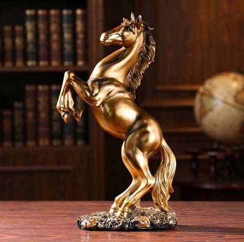 European style resin victory - style,