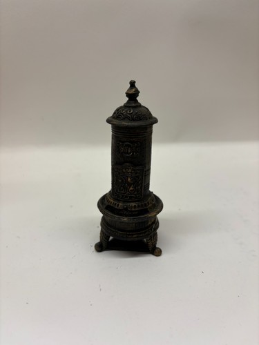12th scale dolls house - 1:12th,